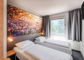 B&B HOTEL Freiburg-West 4