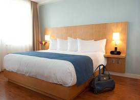 The Holman Grand Hotel 5