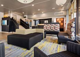 Best Western Plus Milwaukee West 4