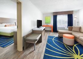 Hotel Indigo CLEVELAND-BEACHWOOD by IHG 4