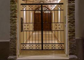 Marie Claire Apartments & Spa 4