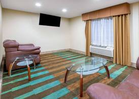 Baymont by Wyndham Beloit 4