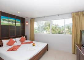 Time Out Hotel Beach Front 5