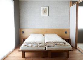 Neon Hotel - Luxury Sleep Retreat - 4