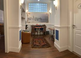 Capital Rooms 4