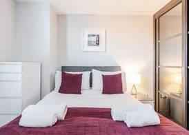 Roomspace Apartments -The Quadrant 4