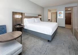 Holiday Inn Express & Suites DALLAS PARK CENTRAL NORTHEAST by IHG 4