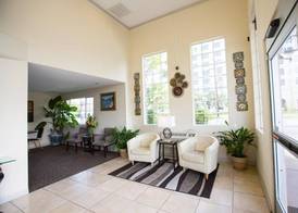 Queens Inn Anaheim 4