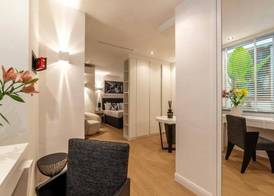 JOIVY Elegant Suites Near Villa Borghese 4
