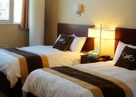 Pointe Plaza Hotel 5