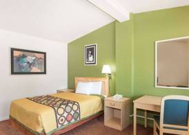 Knights Inn Statesboro 3