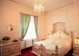 LH Hotel Gold 4