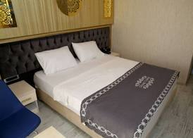 The Grand Tower Hotel 4