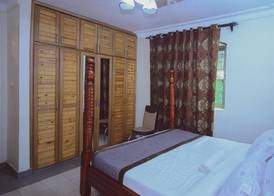 Evelyn Apartments 3