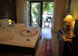 El Vino Hotel & Suites 4