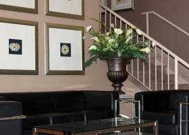 Red Lion Inn and Suites Victoria 3