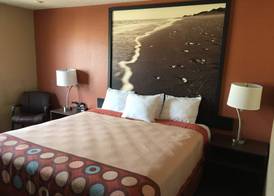 Super 8 by Wyndham College Station 5