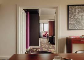 Leonardo Hotel Den Haag Babylon 5