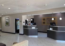 Comfort Suites Lewisville - Dallas 2