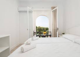 Hostal Talamanca 3
