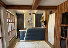 Hotel Regalia Suites 5