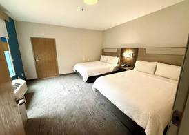 Holiday Inn Express & Suites SEQUIM by IHG 3