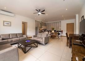 Royale Suites by Arc Royale Luxury Apts 3