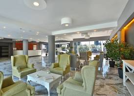 Summer in Garden Suites & Beach Hotel 2