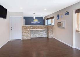 Days Inn by Wyndham Elmsford 3