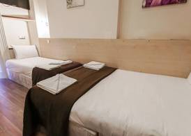 Tony's House Hotel 4
