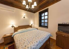 Hotel Onufri 4