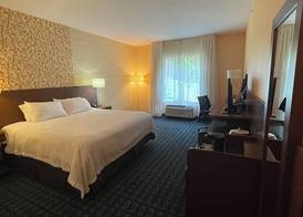 Fairfield Inn & Suites by Marriott Athens 5