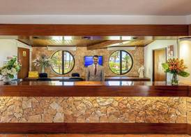 Praia da Lota Beachfront Resort - Hotel & Apartments 2