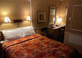 Adams Motel 5