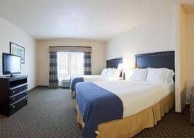Holiday Inn Express DELANO HWY 99 by IHG 4