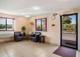 Econo Lodge Spotsylvania Town Center 3