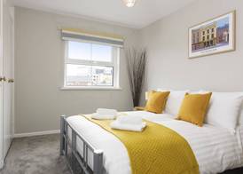 Central Belfast Apartments - Salisbury Residences 4