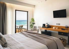 Batis Aero Beachfront Wellbeing Hotel 2