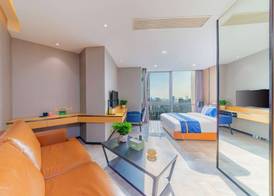 Cloudy International Apartment 5