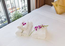 Palazzo Luxury Hotel & Bistro - Central My Khe Beach Walking Street 5