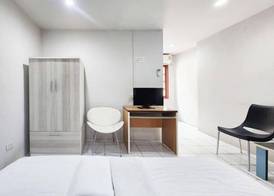 Freesia Bangphi Guest House 2