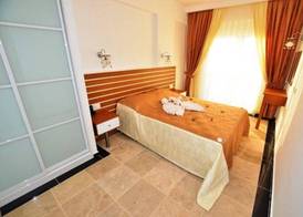 Golden Life Blue Green Residence 5