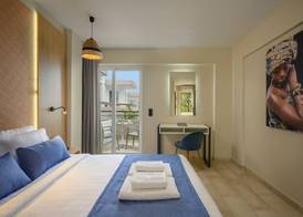 Mare Boutique - Adults Only 4
