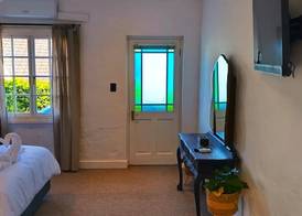 Guinea Fowl Lodge - Lagoon & Heads View B&B, Central Knysna 4