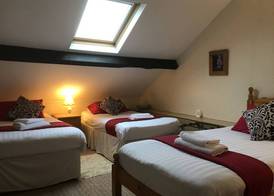 Victoria Guest Accommodation & Studio Apartments 3