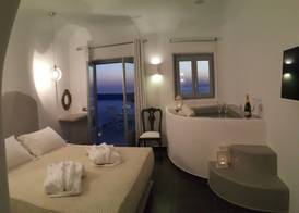 Unique Suites 2