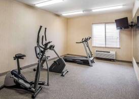 Rodeway Inn & Suites Salina KS 3