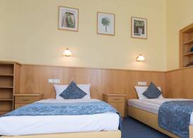 Ducky’s Restaurant | Events | Hotel 4