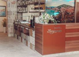 Benjamin Hotel 2
