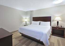 Holiday Inn Express & Suites NILES by IHG 4